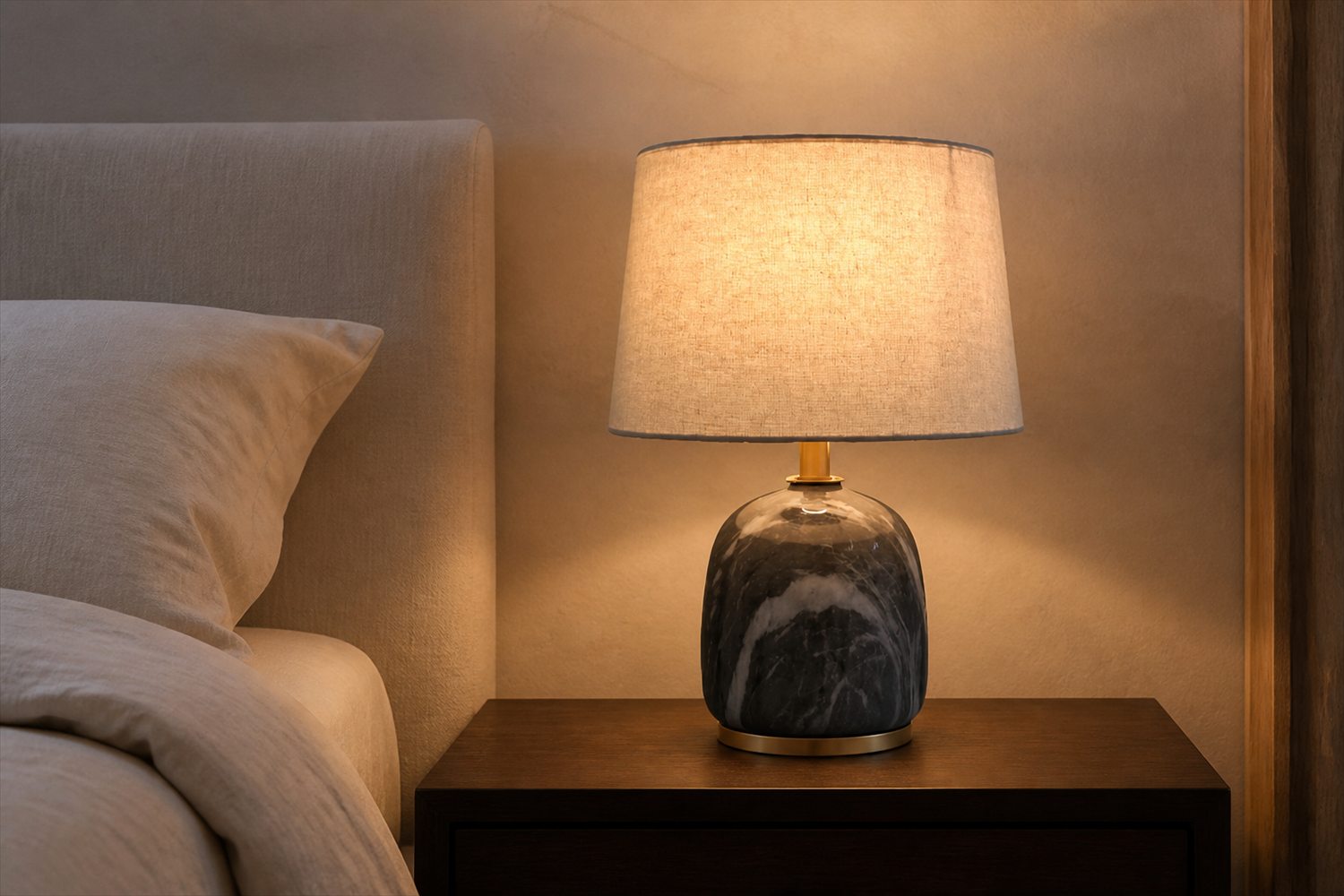 Lance Bedside Lamp product detail 3
