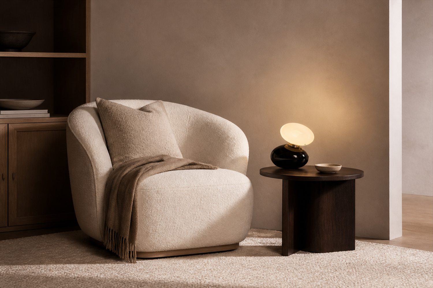 Halo Table Lamp product detail 5