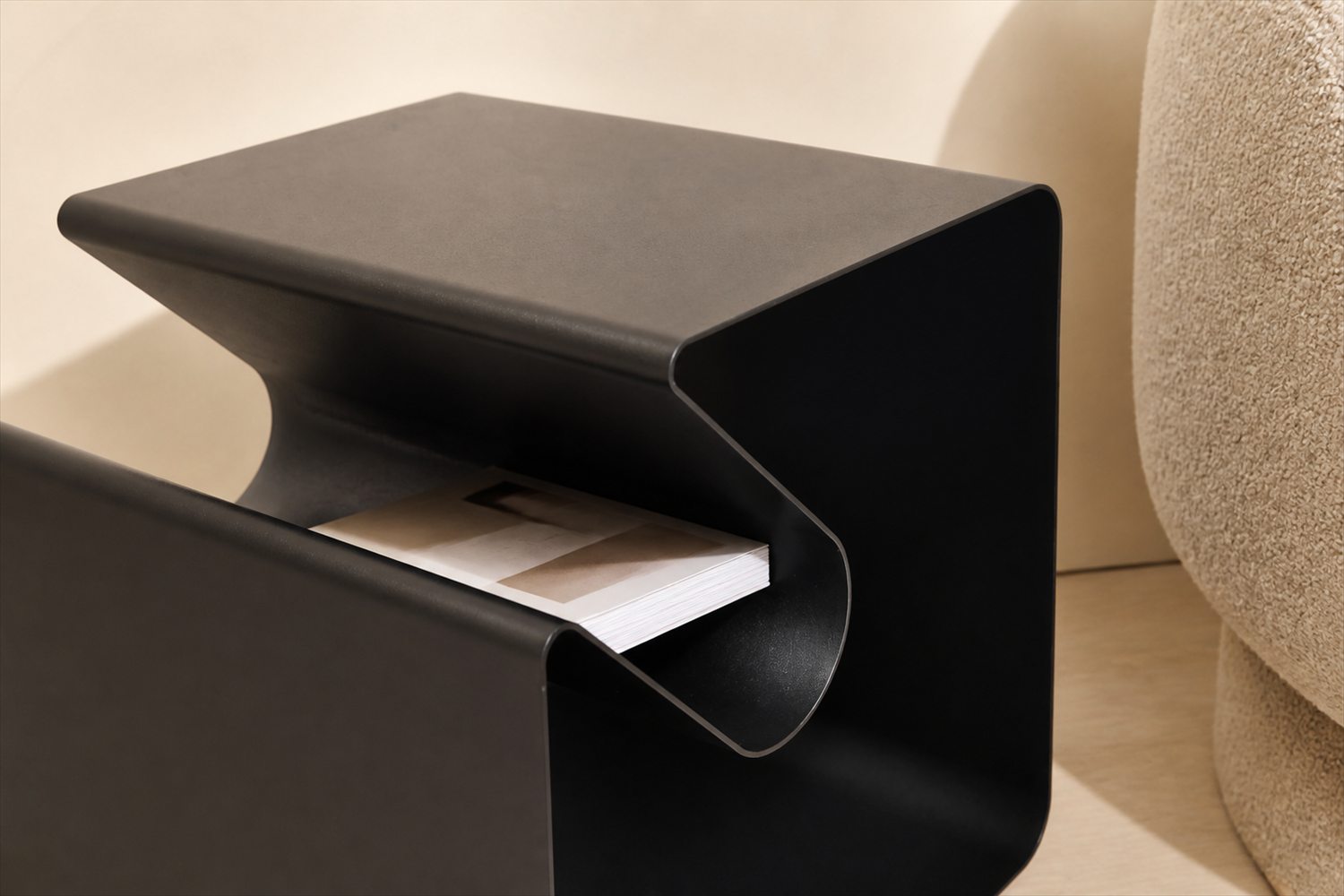 Vespera Side Table product detail 3